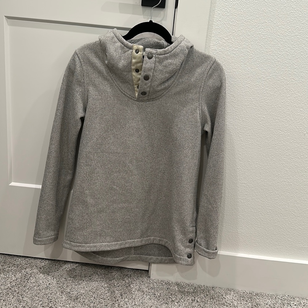 The North Face women’s pullover